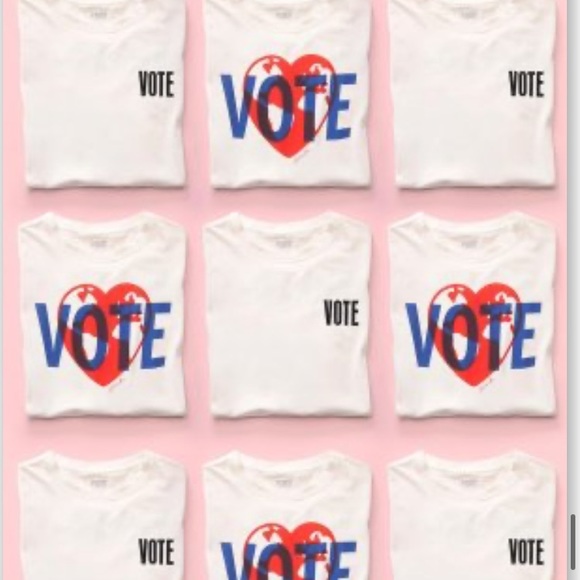 OS💕VS PINK OFF WHITE VOTE ONE SIZE TEE - Picture 8 of 12